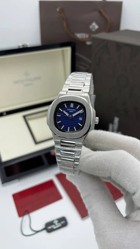 ساعت مچی پتک فیلیپ ناتیلوس | Patek Philippe Nautilus | نقره ای صفحه سرمه ای های کپی