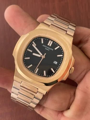 ساعت مچی پتک فیلیپ ناتیلوس | Patek Philippe Nautilus | طلایی صفحه مشکی های کپی — تصویر ۲