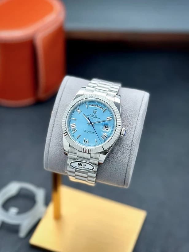 ساعت مچی رولکس دی‌دیت | Rolex Day-Date | نقره ای صفحه آبی آسمانی کوارتز