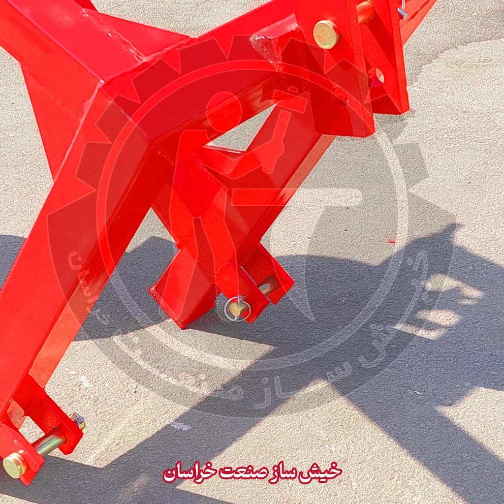 مته چاله کن باغي چهاربازو با مارپیچ قطر 45 سانت و عمق 60 سانت با گاردان ترک و گیربکس سنگین ایراني (مخصوص تراکتورهای 2 و 3 سیلندر) — تصویر ۴