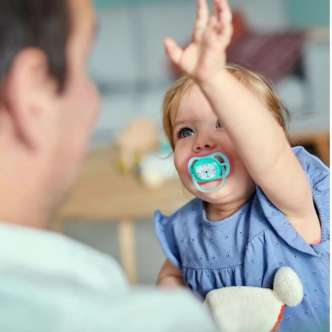 پستانک ۲ عددی +۱۸ ماه فیلیپس اونت philips avent طرح گربه و خرگوش — تصویر ۵