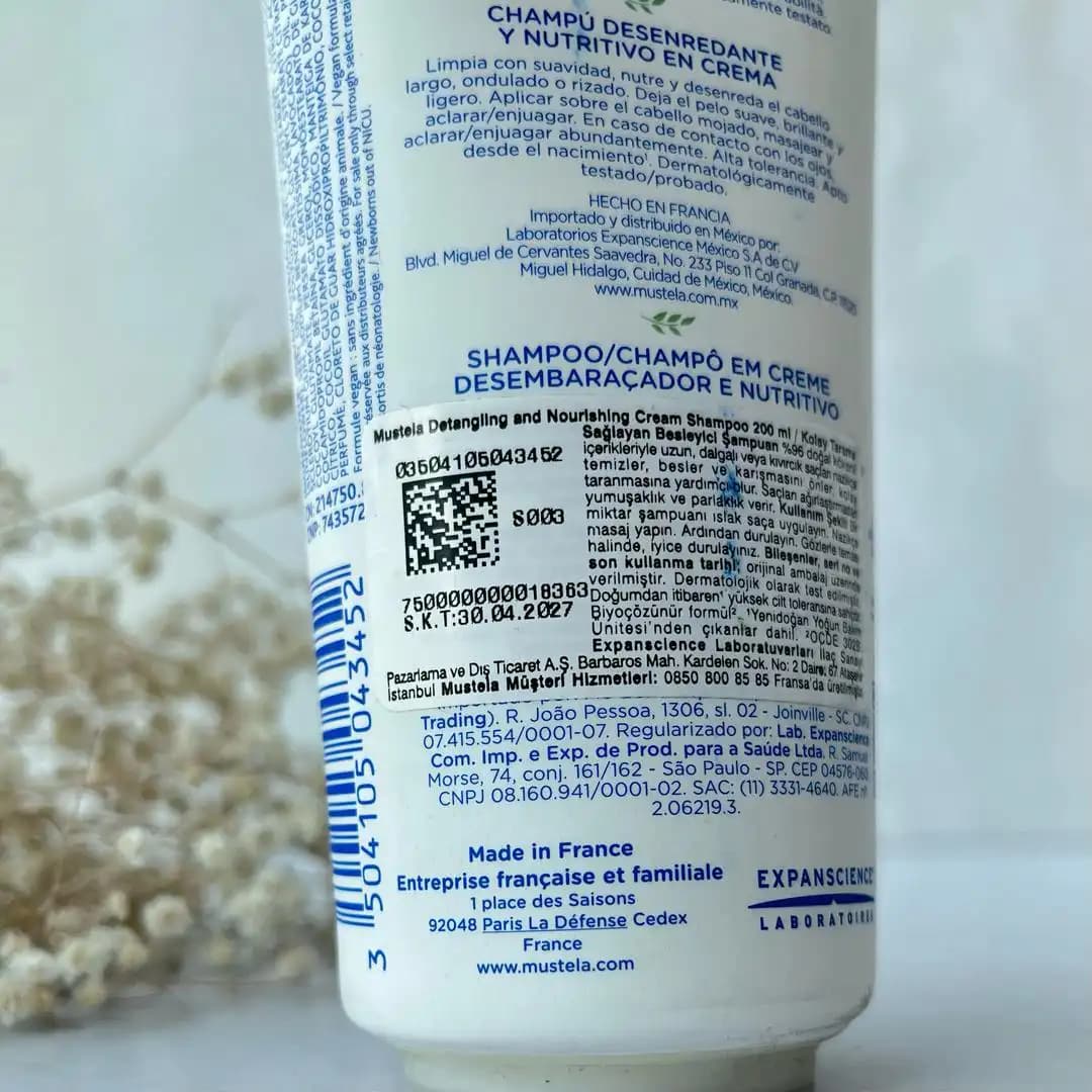شامپو کرمی گره باز کن موستلا مخصوص موی فر و حالت دار Mustela — تصویر ۴