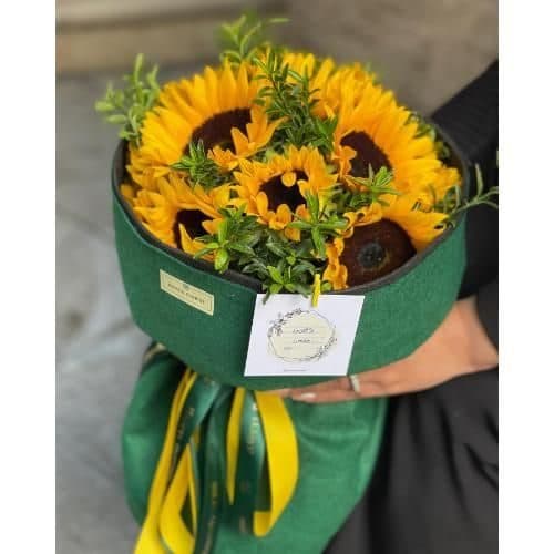 گل فروشی محدوده خیابان سپهبد قرنی تهران t6855