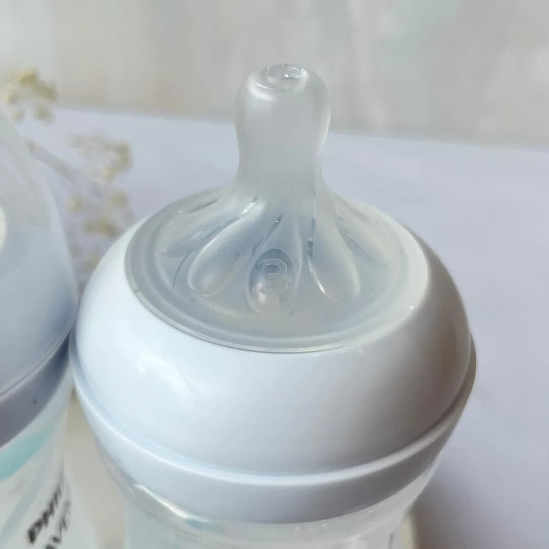 شیشه شیر اونت ‌۲۶۰ میل طرحدار نچرال ریسپانس ۲ عددی+پستانک Avent — تصویر ۹