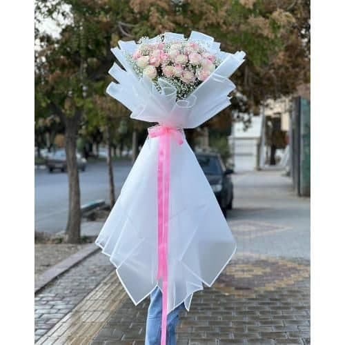 گل فروشی محدوده سینما ماندانا در شرق تهران t6602 — تصویر ۲