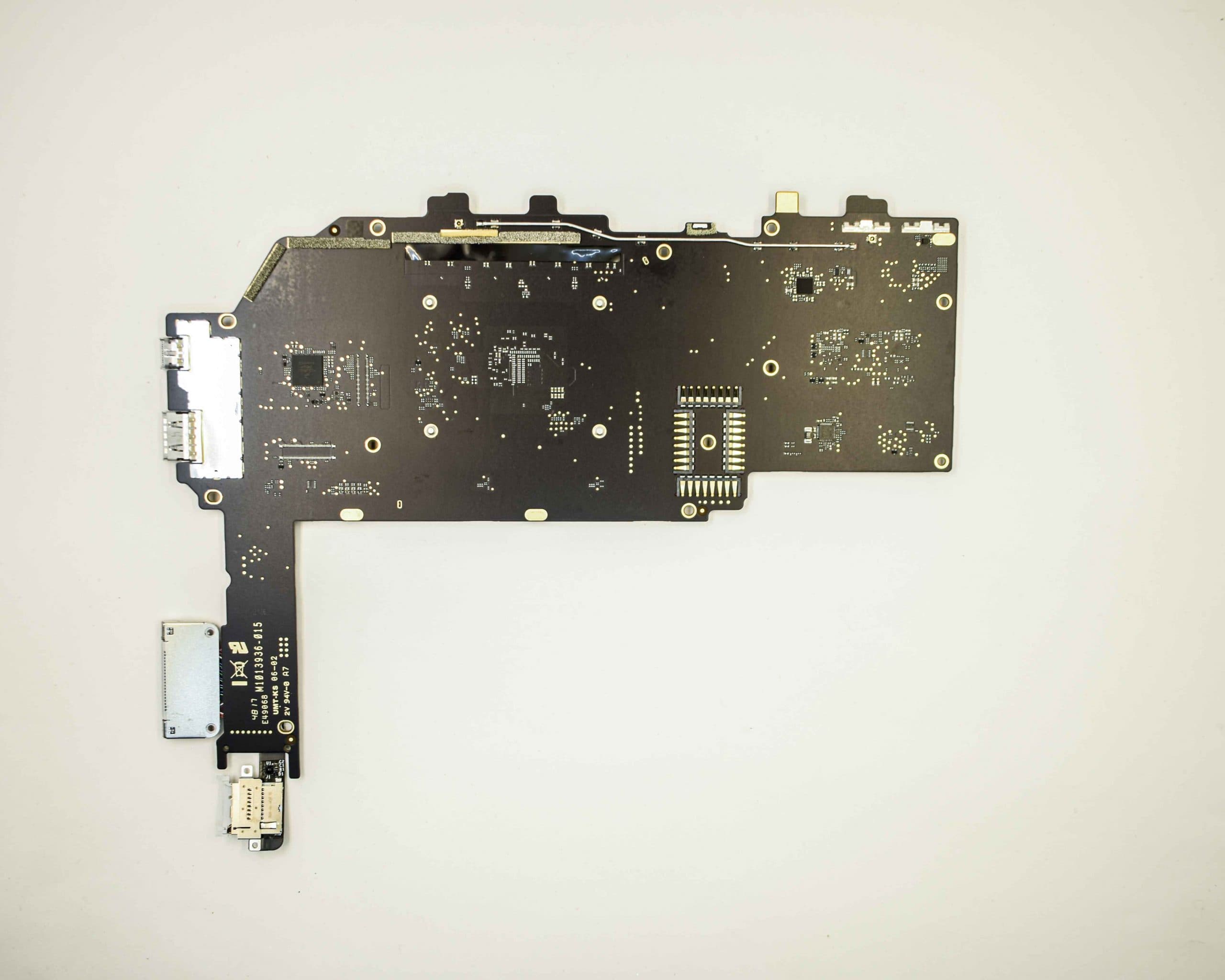 مادربرد سرفیس پرو ۵ مدل Core i5 رم ۱۶-۲۵۶ گیگابایت — تصویر ۲