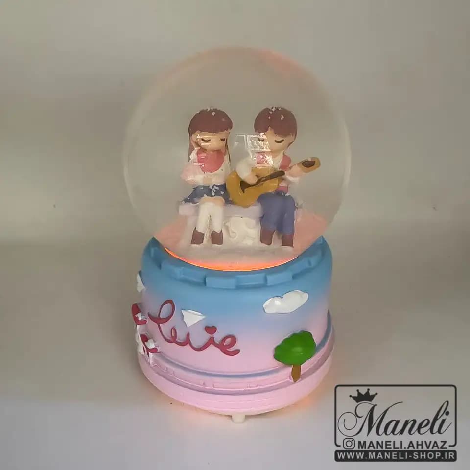 گوی موزیکال عاشقانه پسر موزیسین ودختر زیبا — تصویر ۴