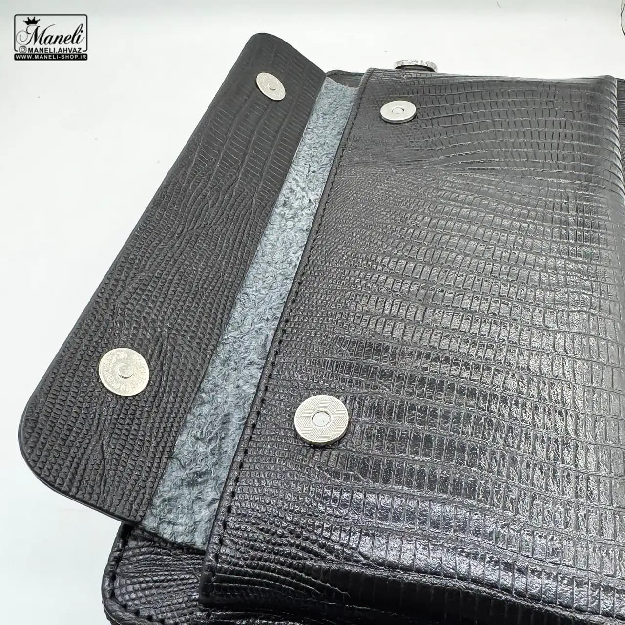کیف دستی و دوشی چرم طبیعی مشکی کروکودیلی — تصویر ۵