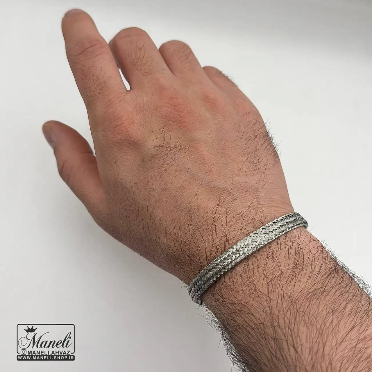 دستبند بنگل نقره ای حصیری فریسایز — تصویر ۳