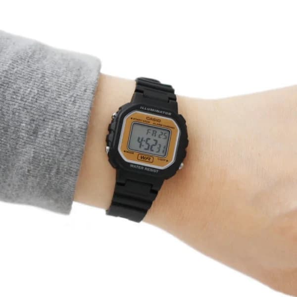 ساعت زنانه کاسیو مدل Casio LA-20WH-9A — تصویر ۶