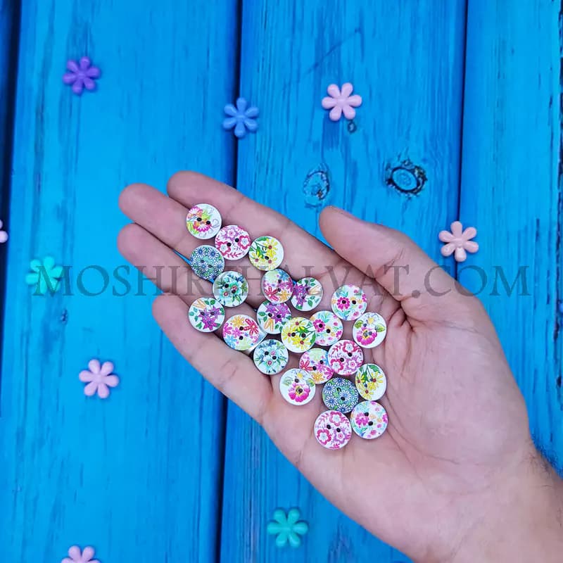دکمه چوبی چاپی طرح گل بسته 24 عددی — تصویر ۴