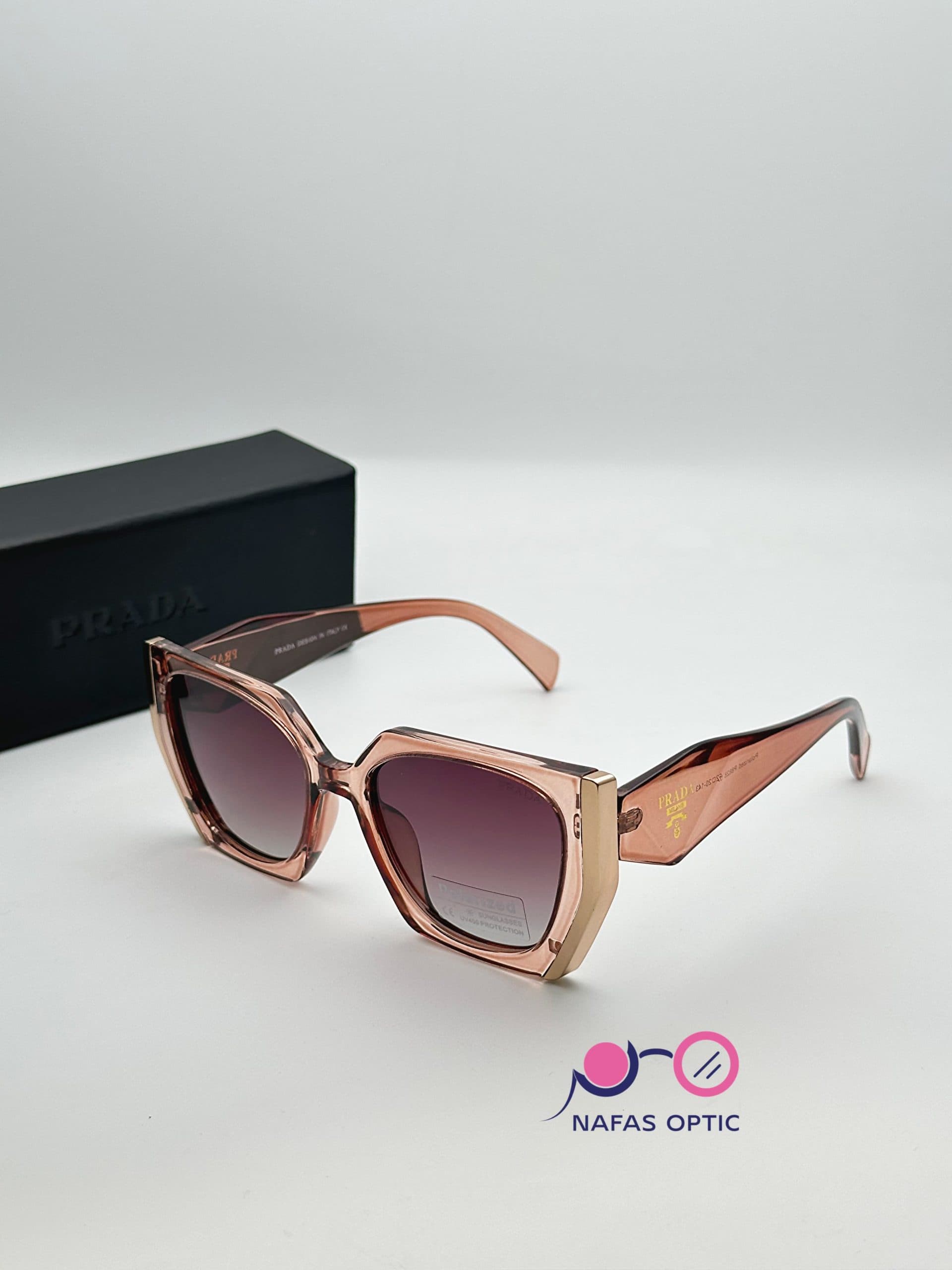 عینک آفتابی زنانه Prada — تصویر ۳