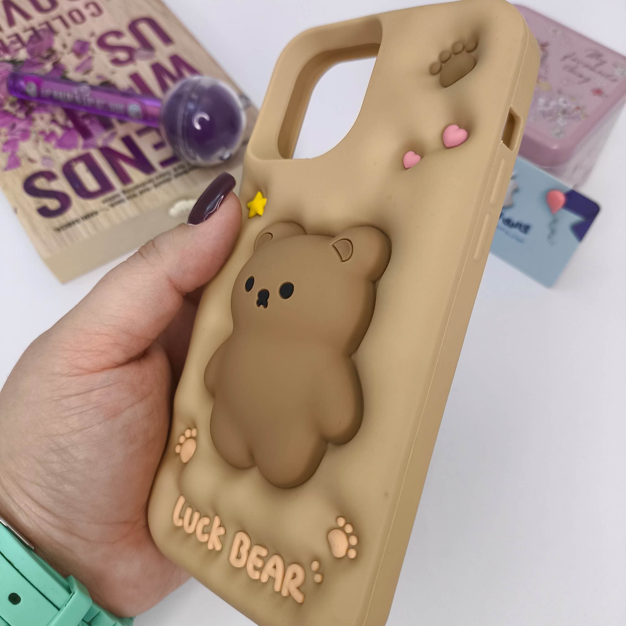 کاور Luck Bear (خرس برجسته) آیفون — تصویر ۳