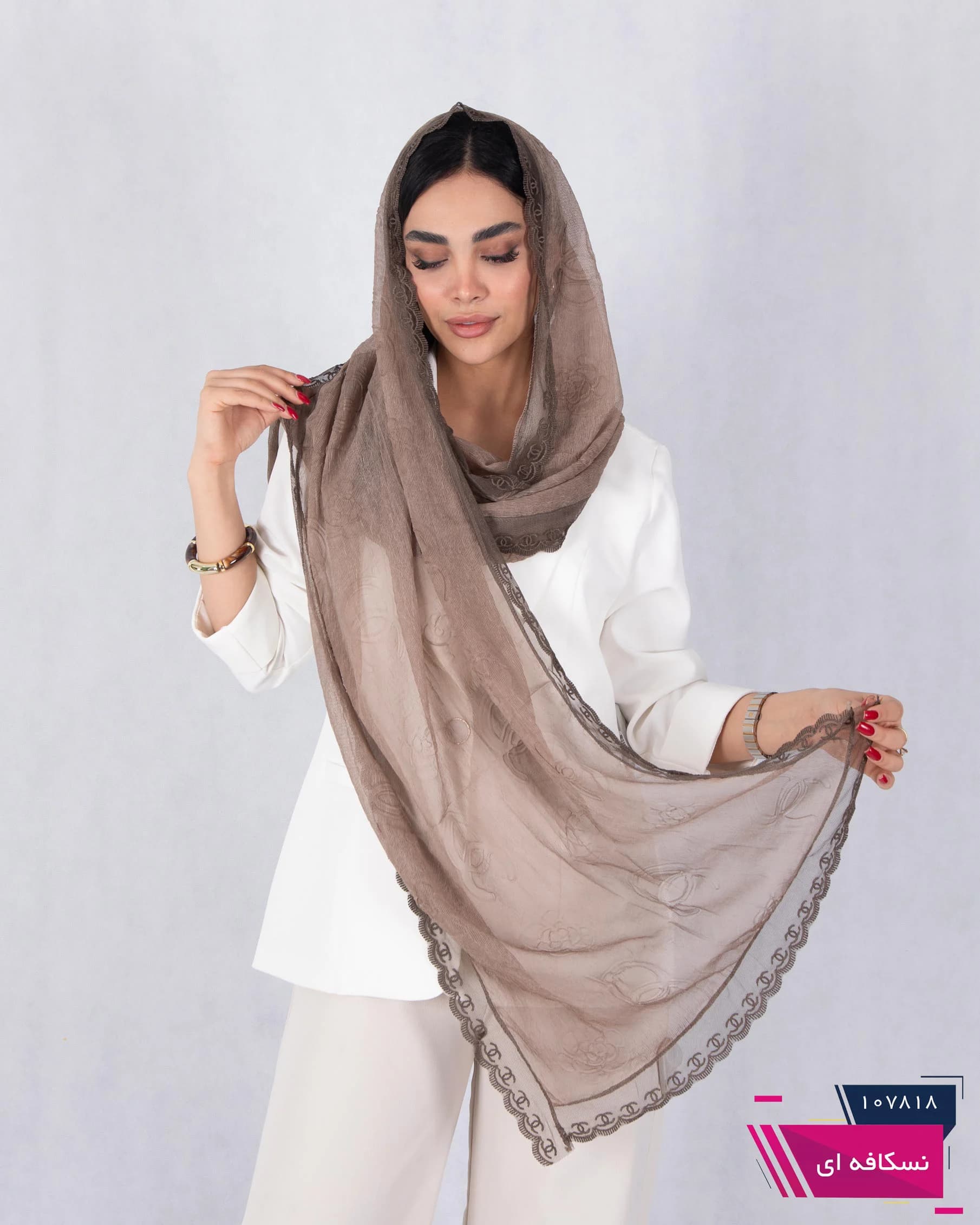 شال داغی CHANEL — تصویر ۲