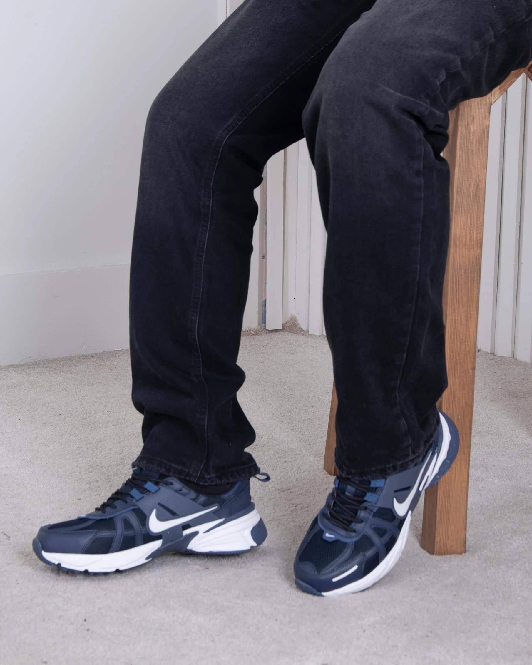 کتونی مردانه NIKE V2K