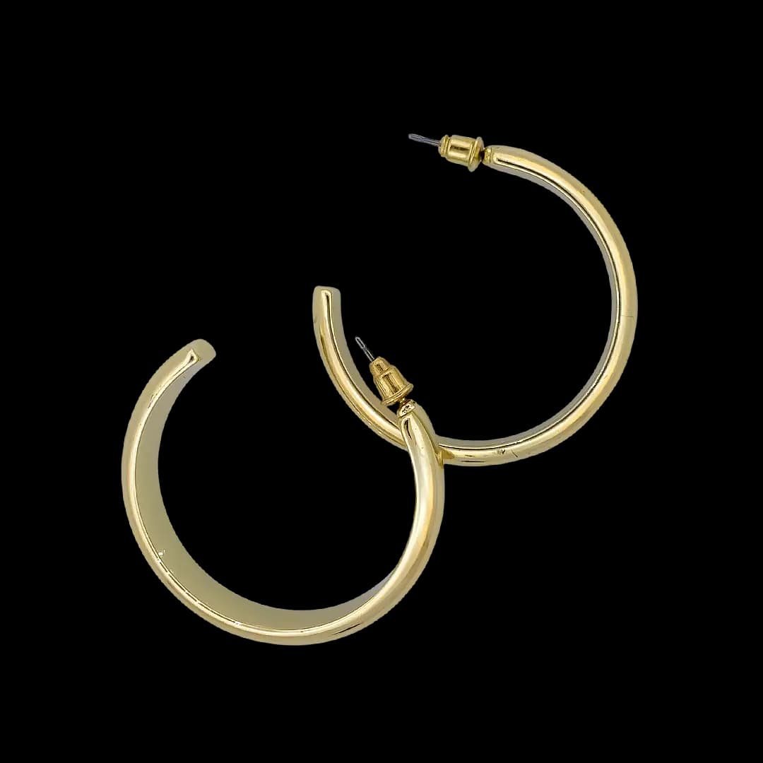 گوشواره نیمحلقه ضخیم طلایی (Chunky Half-Hoop Stud Earrings) — تصویر ۵