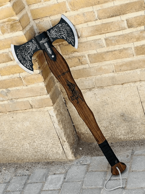 تبر وایکینگی کریتوس زنجان مدل دوطرفه تبر گاد اف وار مدل GodWar طول کار 75 سانت تیغه فولادی بسیار قوی و مقاوم مخصوص کمپ و کوهنوردی