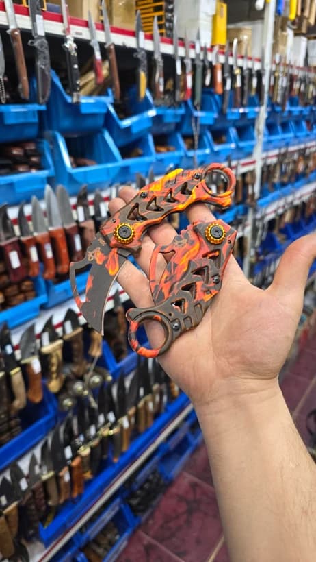 چاقو کارامبیت تاشو رنگ آتش