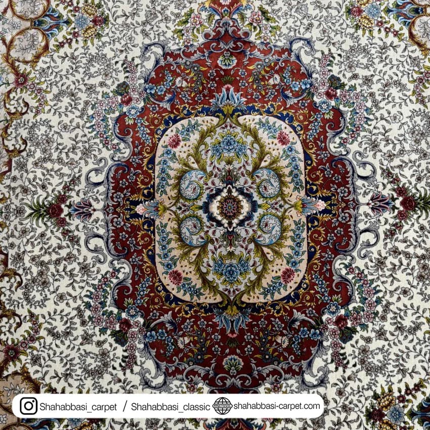 فرش ابریشم کد 196 کرم — تصویر ۴