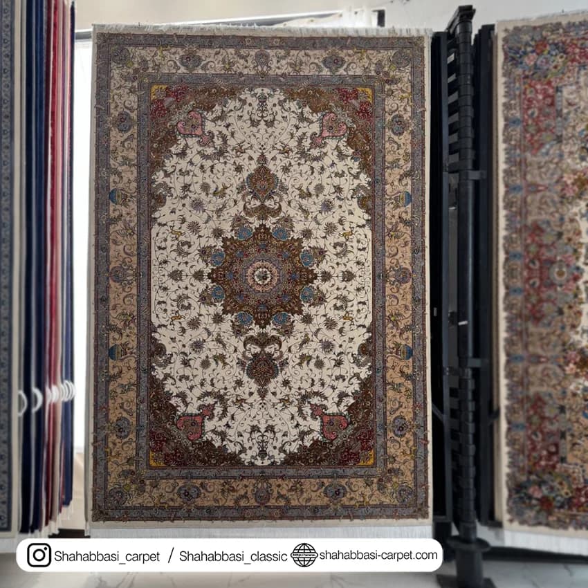 فرش ابریشم کد 203 کرم — تصویر ۲