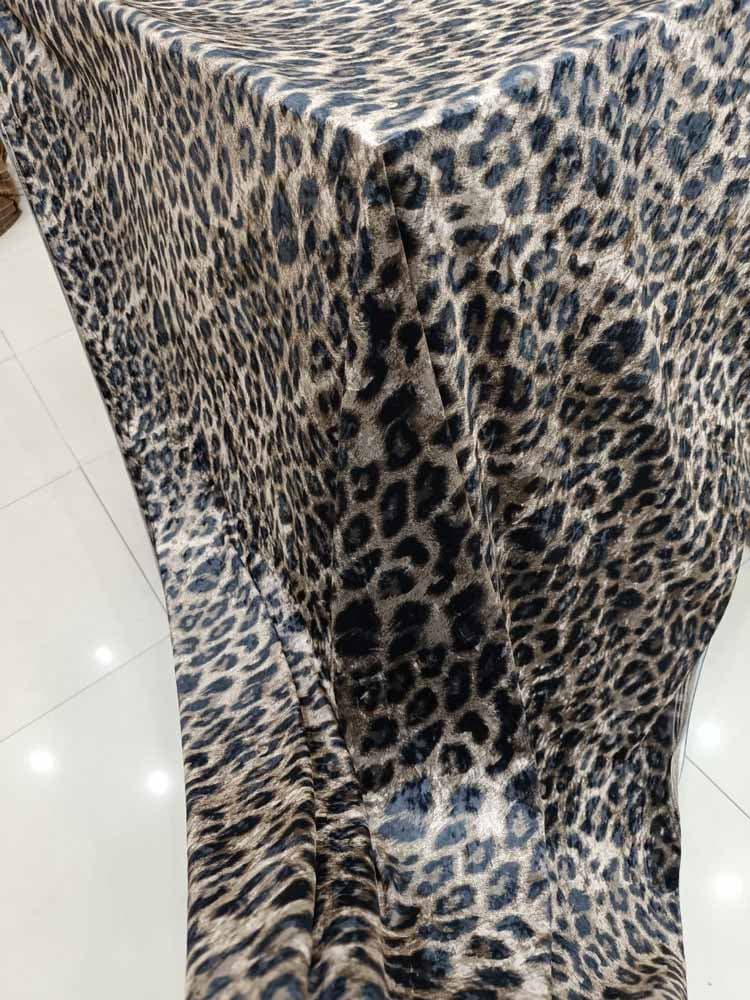 پارچه مخمل طرح پلنگی1