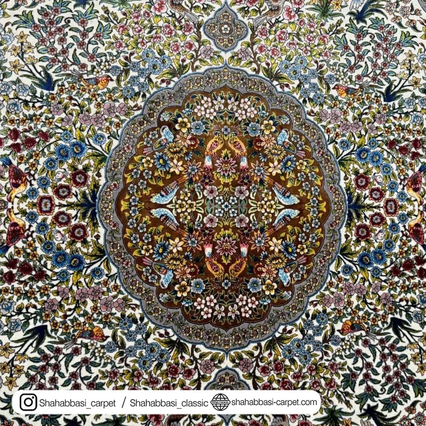 فرش ابریشم کد 197 کرم — تصویر ۳