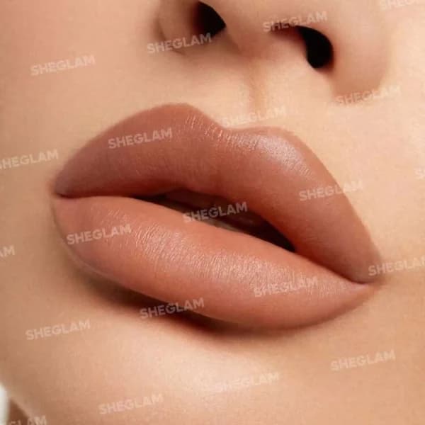 رژ لب جامد شیگلم STARLIGHT VELVET رنگ Deep Under — تصویر ۱۲