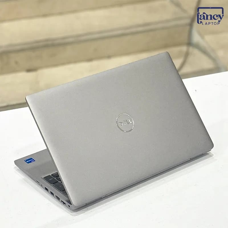 لپ تاپ استوک 15.6 اینچی دل Precision 3561 Core i7-11800H 16GB 512GB SSD NVIDIA Quadro T600 4GB FHD IPS — تصویر ۴