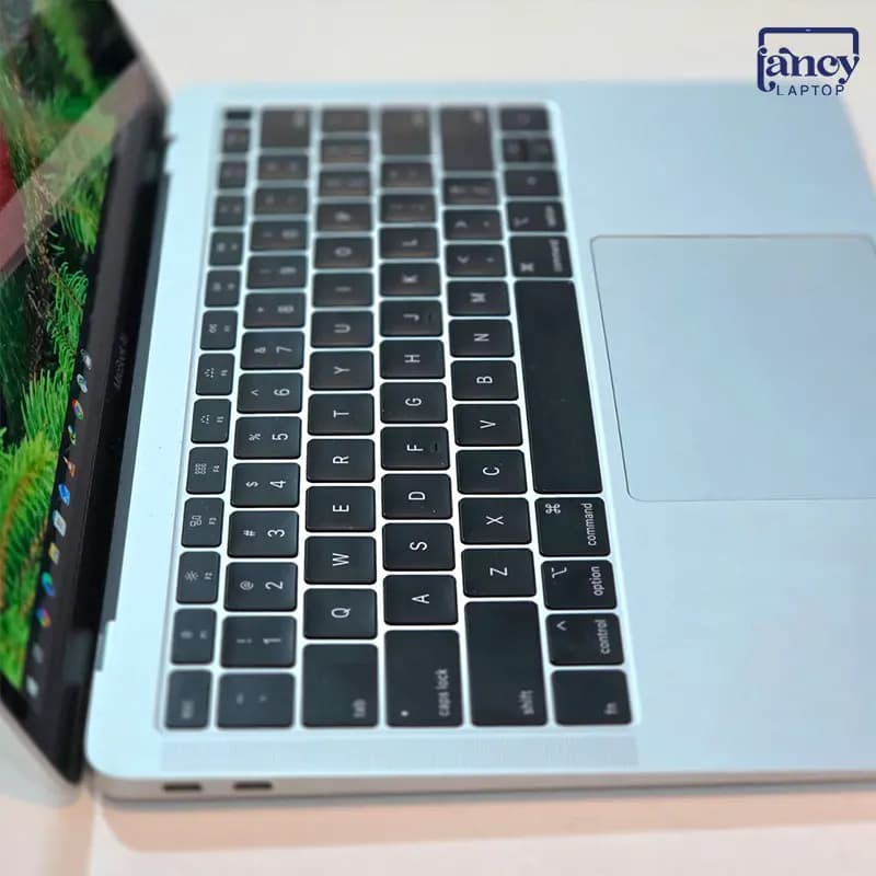 لپ تاپ استوک 13.3 اینچی اپل MacBook Air 2018 Core i5 16GB 512GB SSD Intel UHD Graphics 617 Retina — تصویر ۳