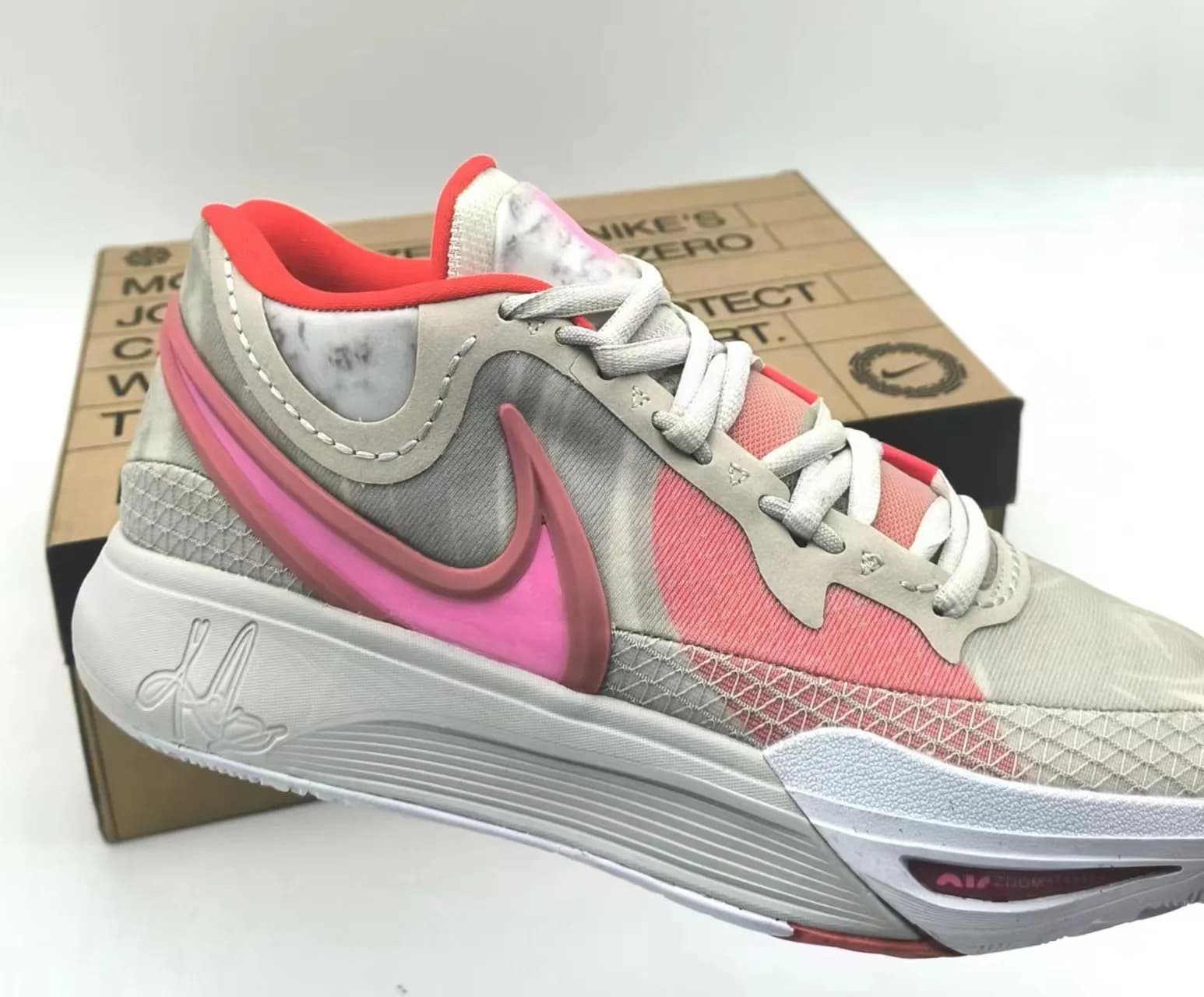 کفش بسکتبال نایکی کایری 8 / Nike Kyrie 8 — تصویر ۵
