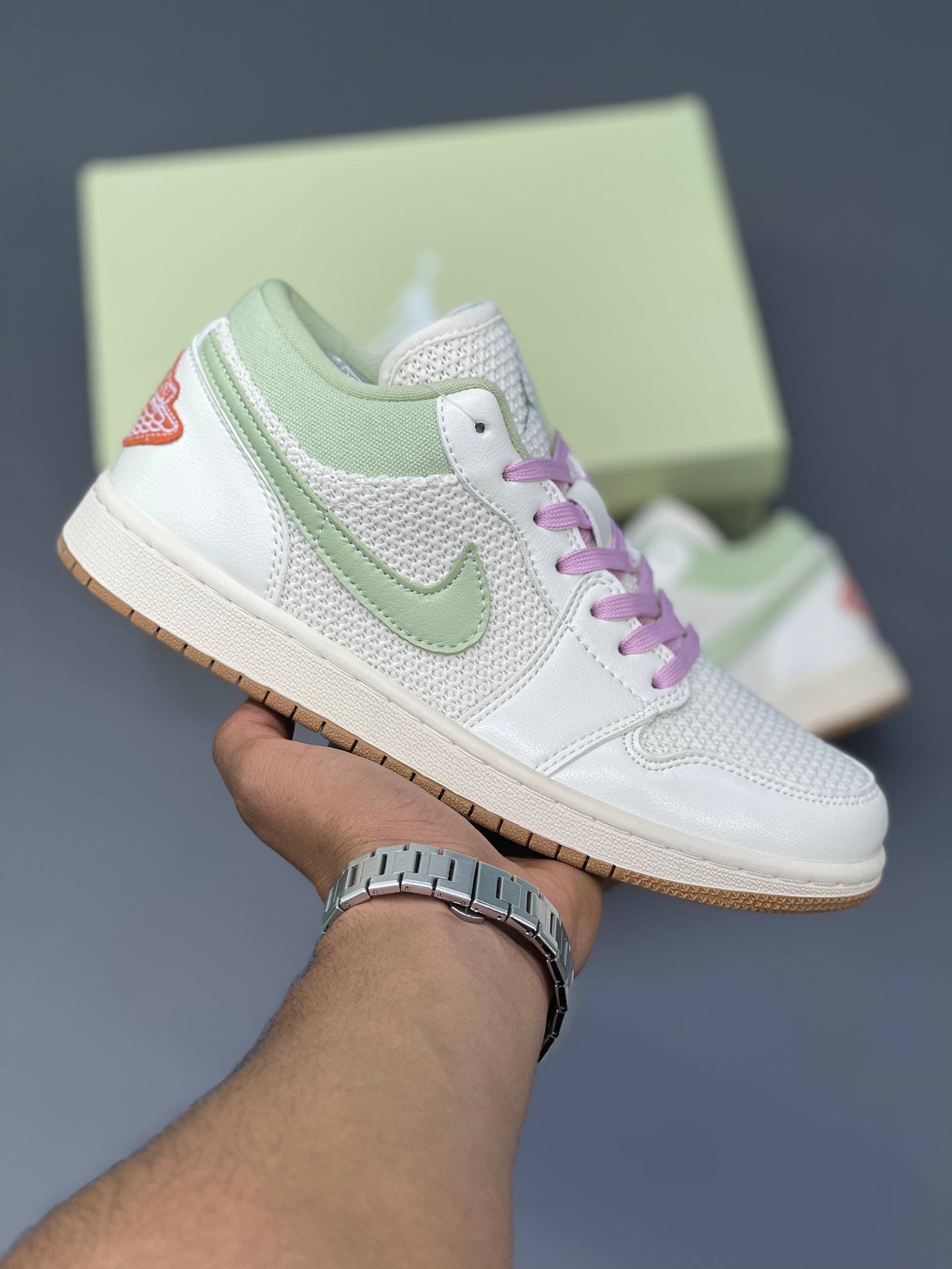 کفش کتونی زنانه نایک ایر جردن 1 Nike Air Jordan 1 Low SE Olive Aura