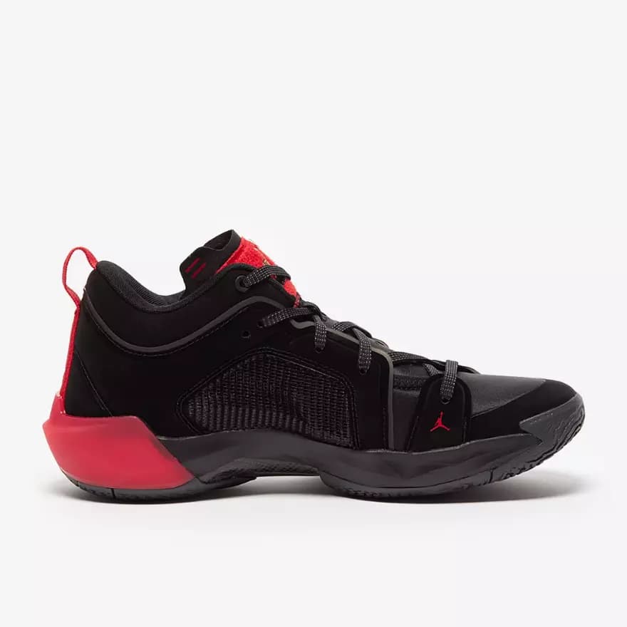 کفش بسکتبال جردن Air Jordan 37 Low — تصویر ۳