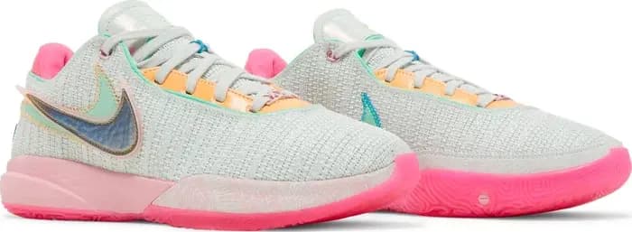 کتونی بسکتبال نایکی Nike LeBron 20 — تصویر ۵