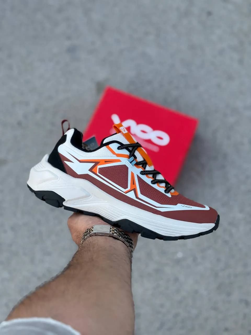کفش کتونی ضدآب پیاده‌روی زنانه ویکو سفید زرشکی VICO R1019 — تصویر ۲