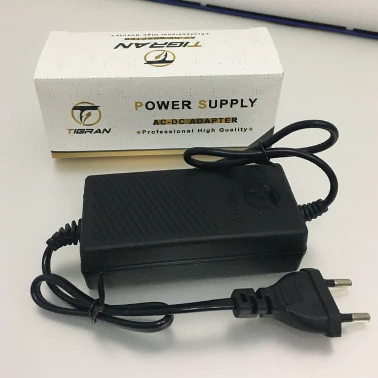 آداپتور دوربین تیگران مدل Tigran-12V-2A — تصویر ۲