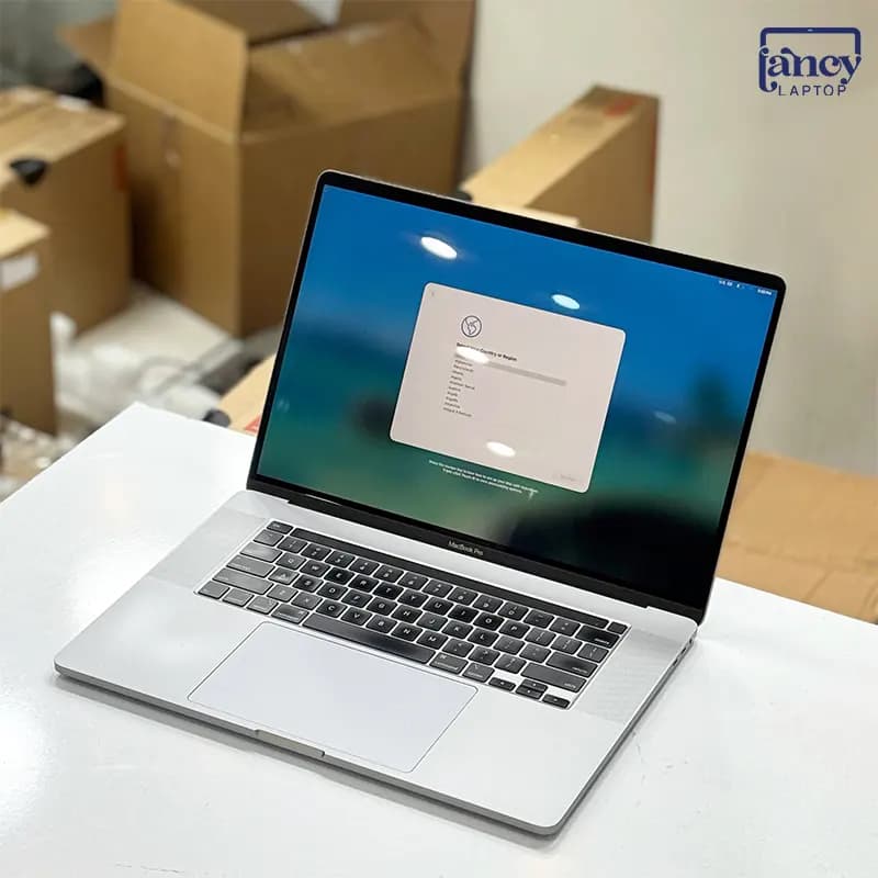 لپ تاپ استوک 16 اینچی اپل مدل MacBook Pro 2019 i7 16GB-DDR4 512GB-SSD 2K-Retina AMD-Radeon — تصویر ۵