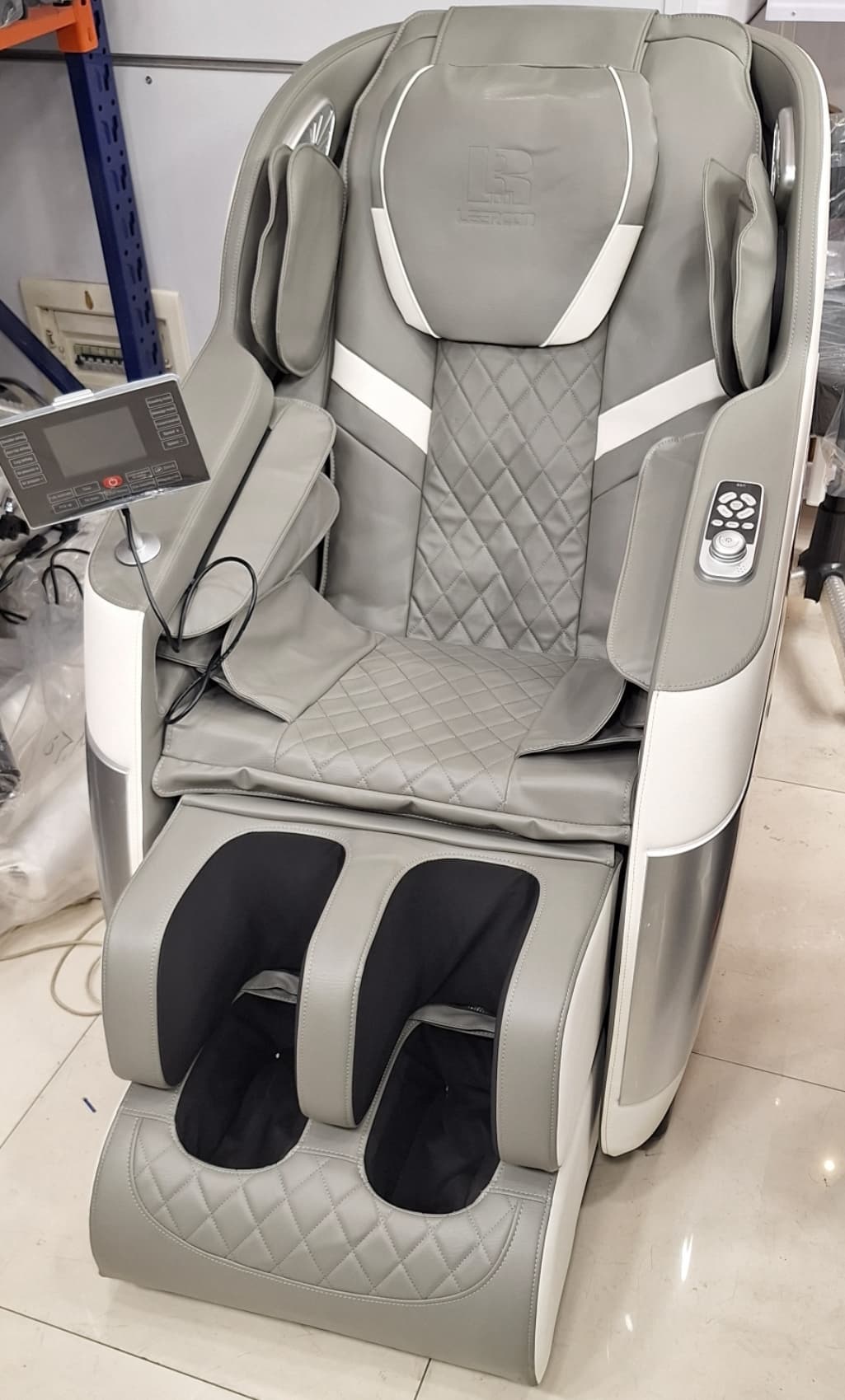 و فروش صندلی ماساژ لیرکن برند مدشاپ ماساژور مدل LEK-988L17 Leercon massage chair LEK-988L17