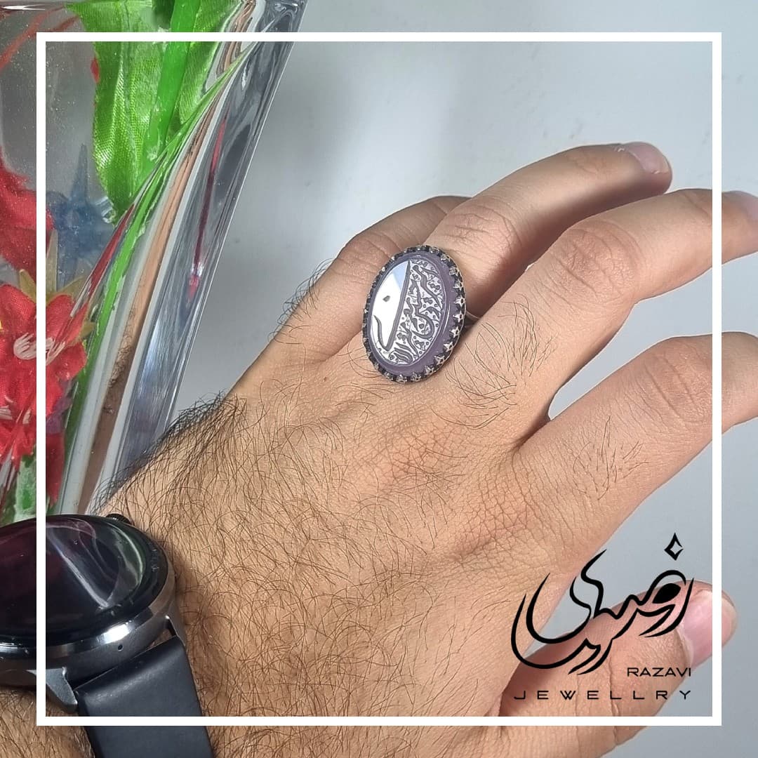 انگشتر نقره مردانه عقیق کبود اصل طرح نیزه امیری حسین و نعم الامیر — تصویر ۵