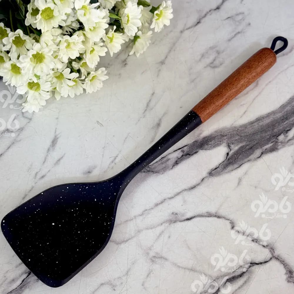 کفگیر پارو سیلیکونی دسته چوب موموD31