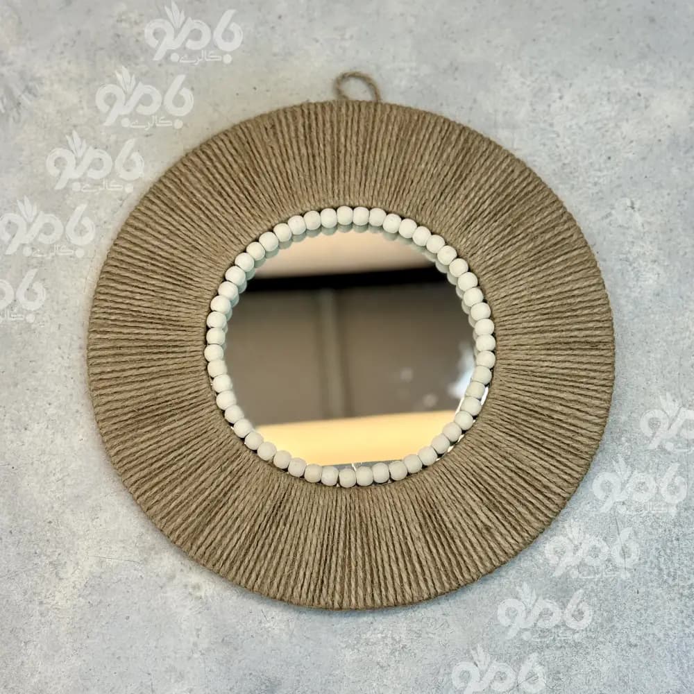 آینه گرد مکرومه پایه چوبی دار