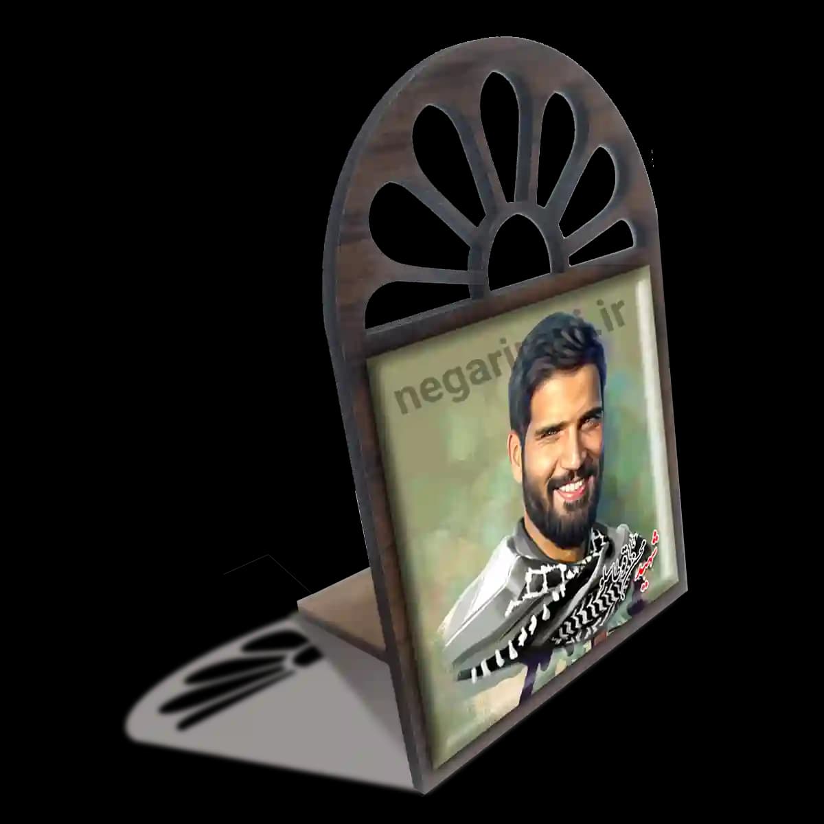 تندیس کاشی پنجره ای شهید محسن قوطاسلو مدل 2Z89 — تصویر ۴