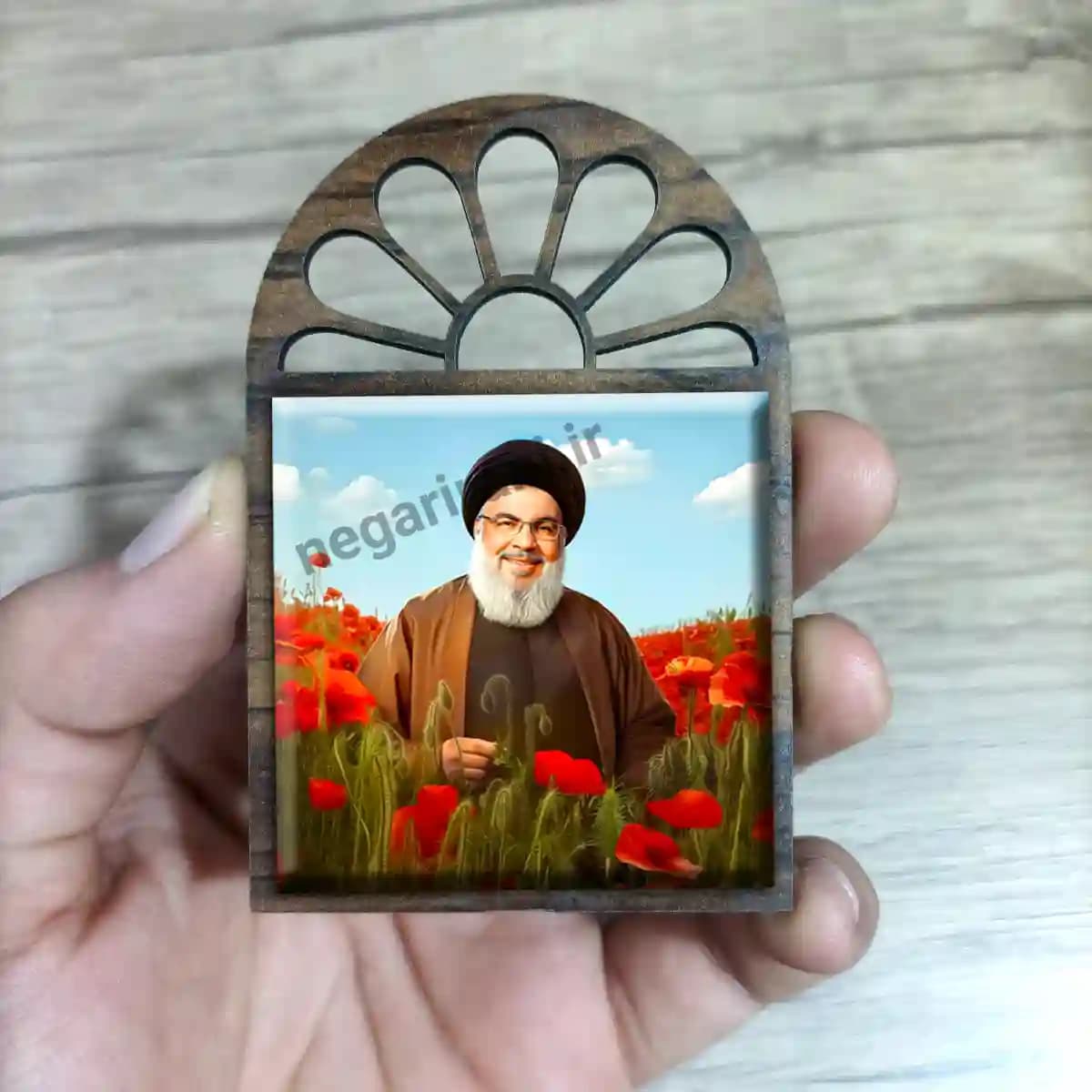 تندیس کاشی پنجره ای شهید نصرالله مدل 2Z84 — تصویر ۳