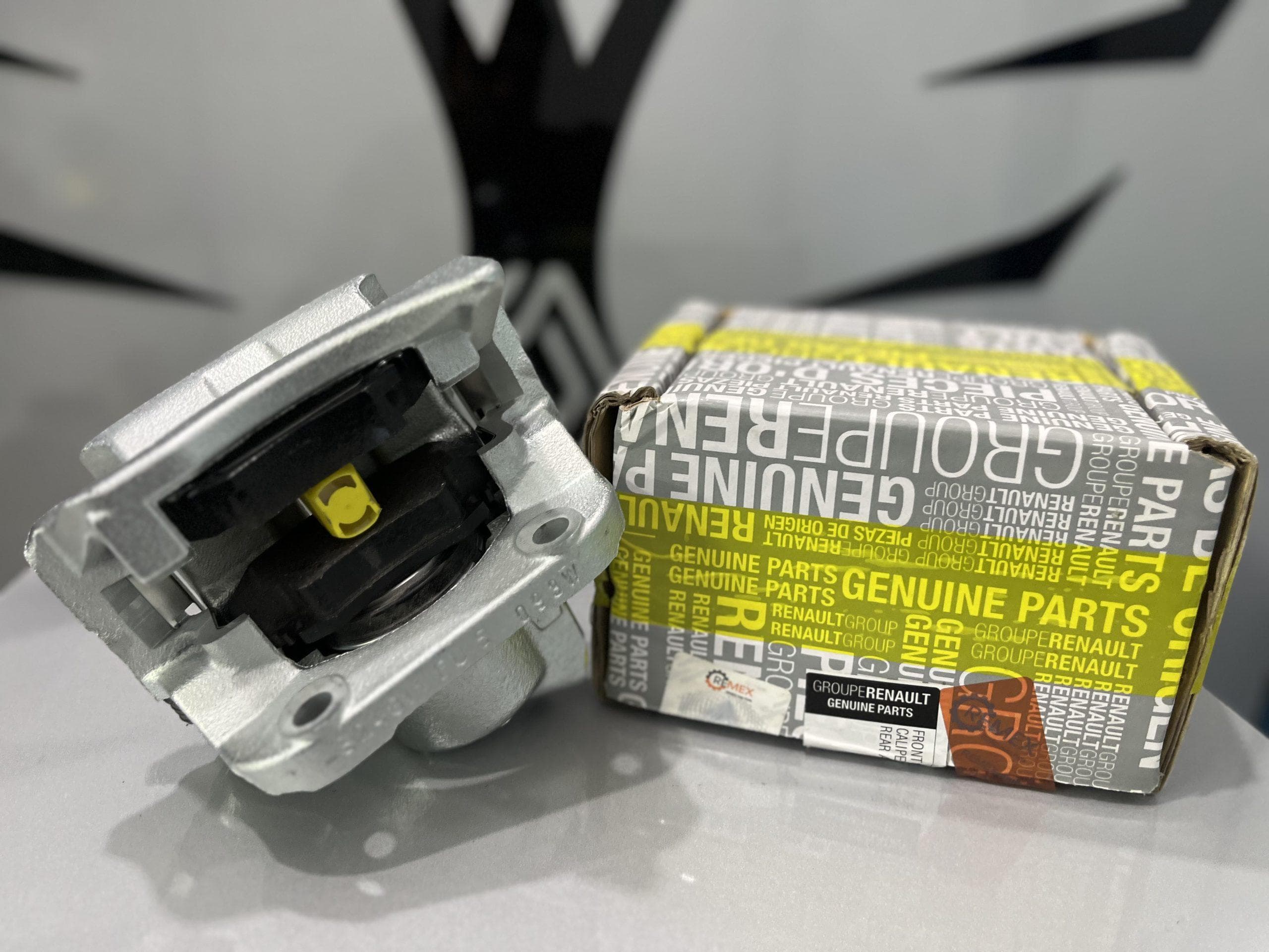 کالیپر راست ال 90 وانت اصلی (بدون لنت ) RENAULT شماره فنی 8200715079 — تصویر ۳