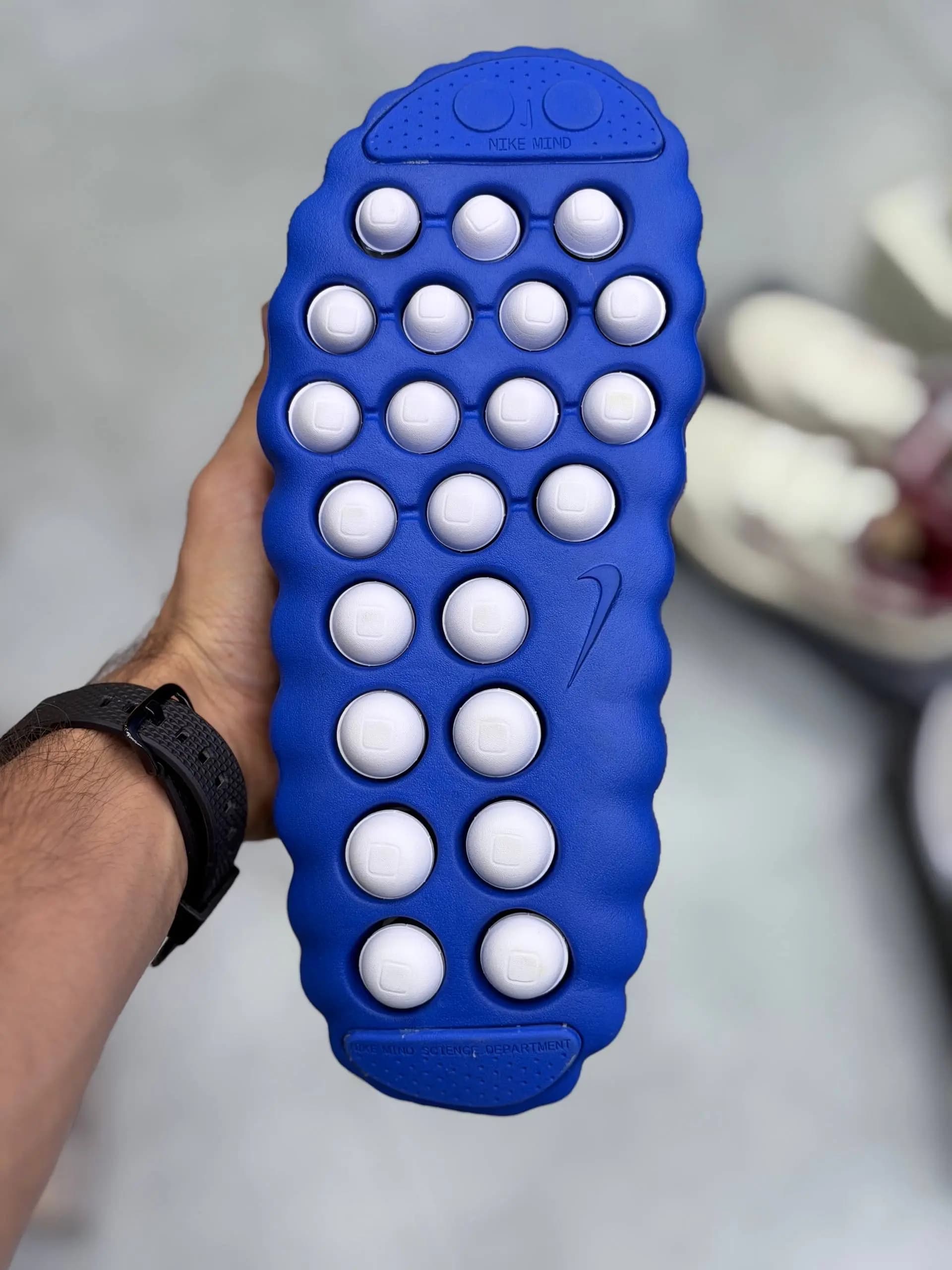 صندل نایک اسلیپر مایند سرمه ایی Nike Mind 001 — تصویر ۵