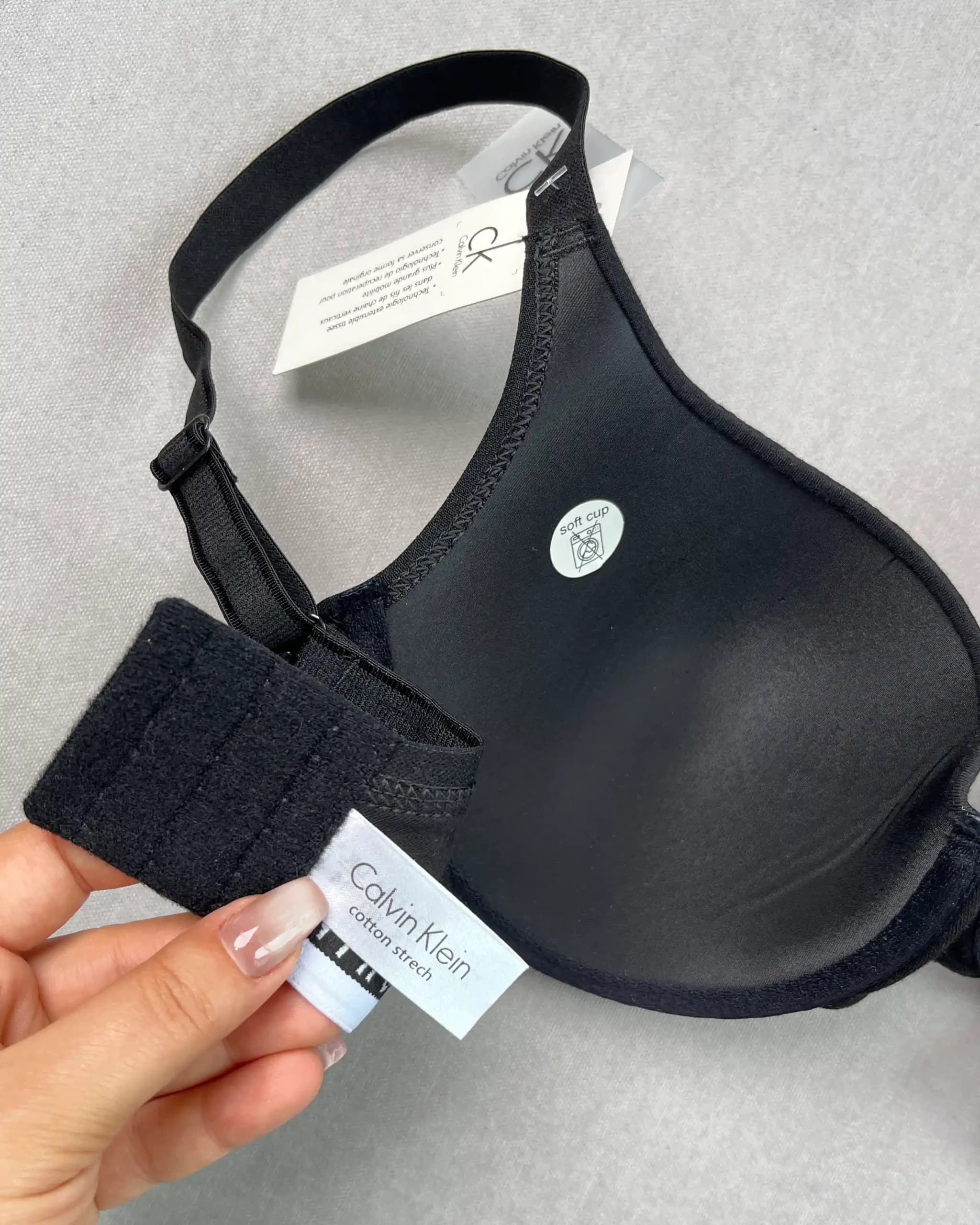 ست شورت و سوتین اسفنجی Calvin Klein کد ۱۱۰۱۵ — تصویر ۴