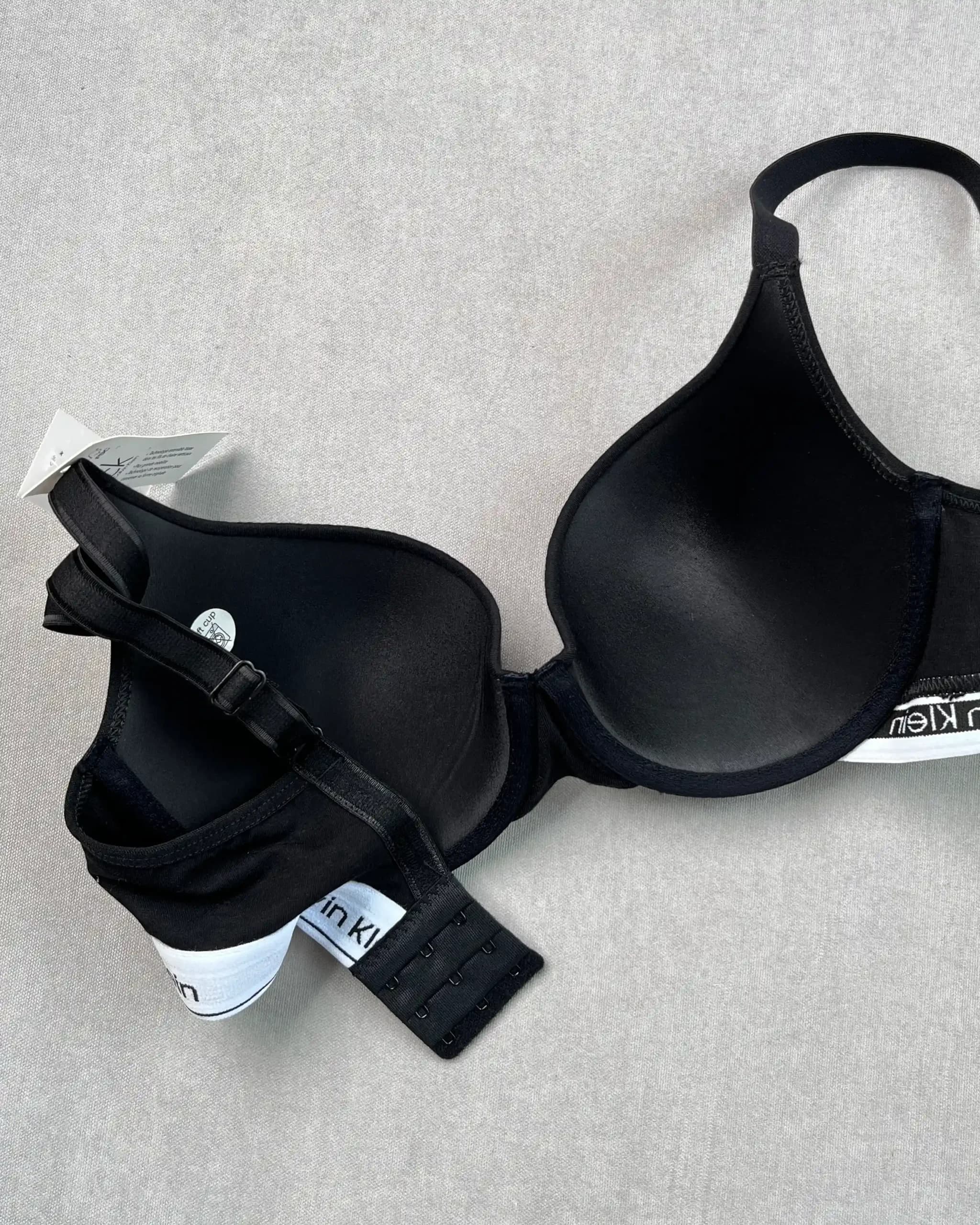 ست شورت و سوتین اسفنجی Calvin Klein کد ۱۱۰۱۵ — تصویر ۵