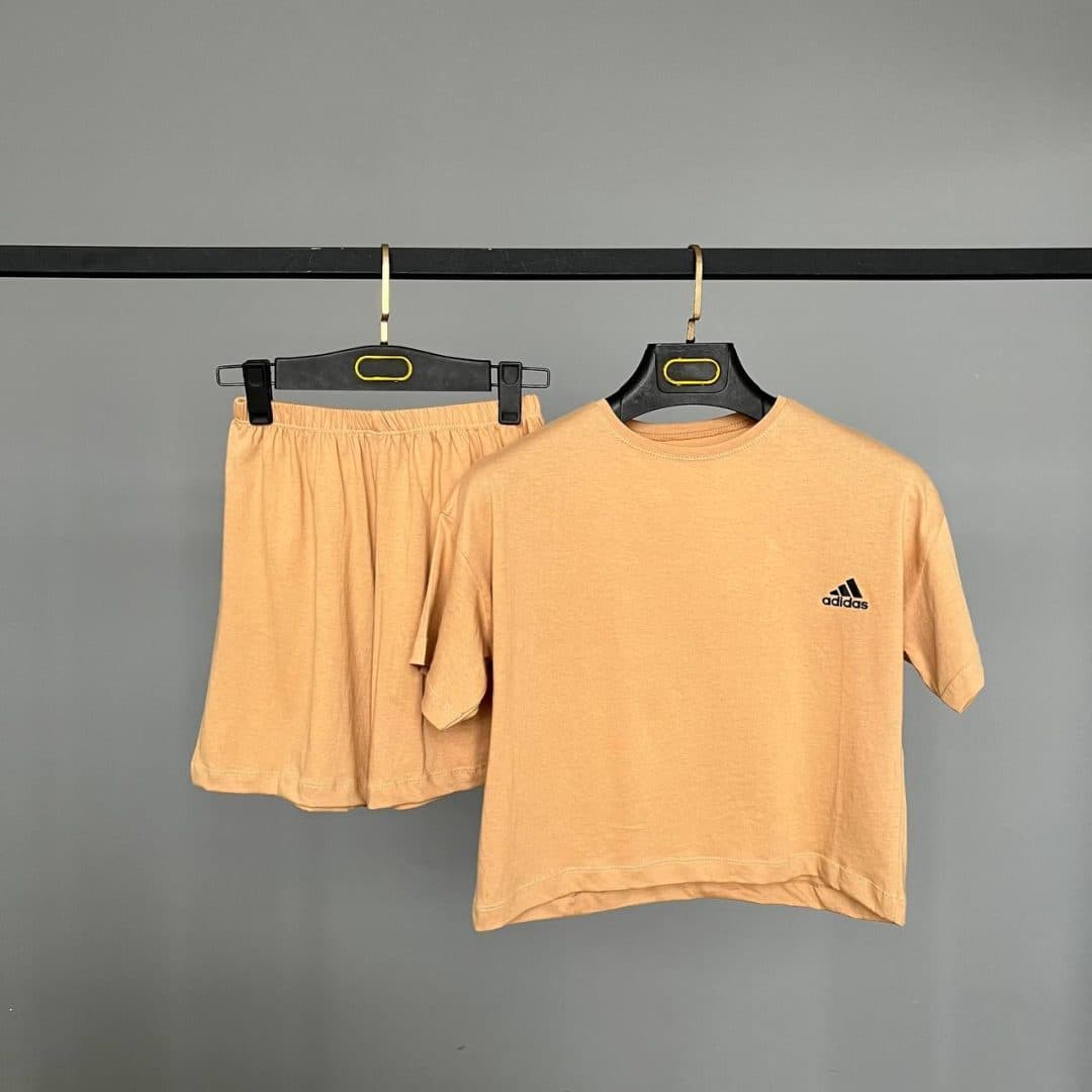 ست کراپ و شلوارک adidas پنبه کد 8659 (هر عدد 139/000 تومان) — تصویر ۲