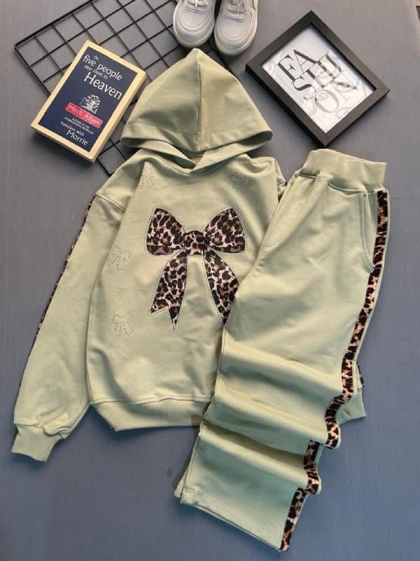 ست هودی و شلوار دخترانه طرح پاپیون پلنگی نگین‌دار