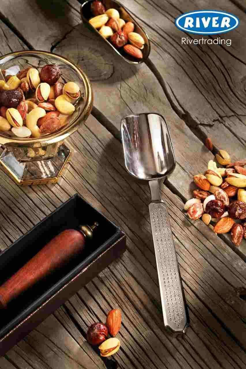 قاشق آجیل دسته چوبی ریور کد 206 — تصویر ۲