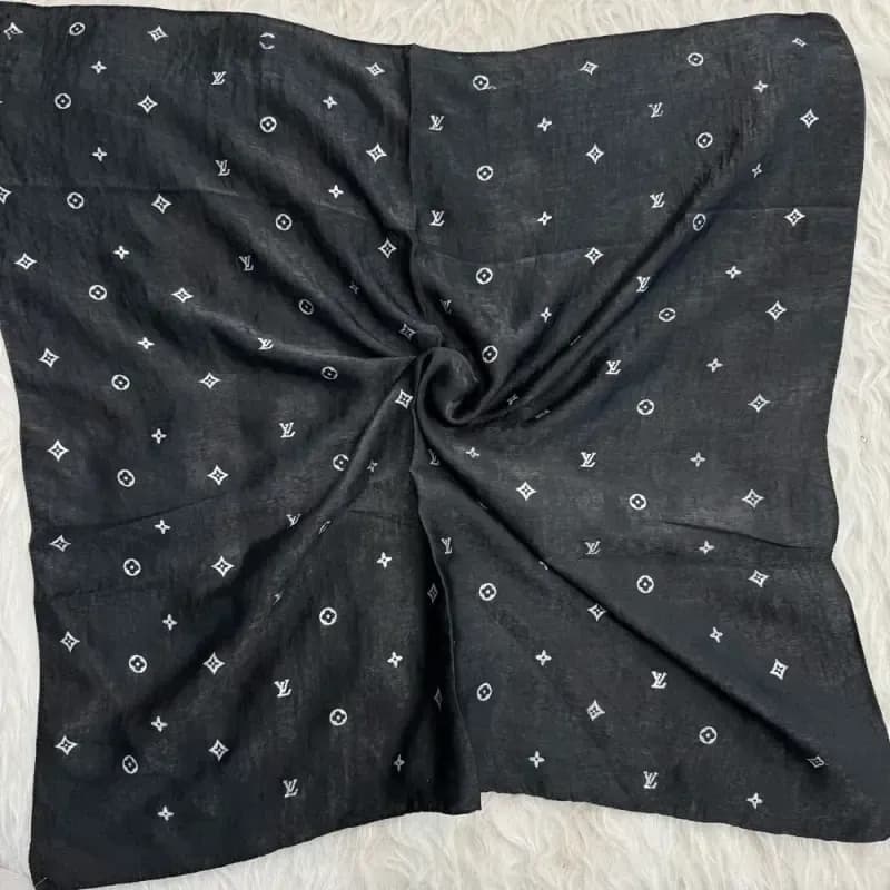 مینی اسکارف مارک کوپرا جنس ژان ژان قواره 65 در 65 سانتی متر — تصویر ۴